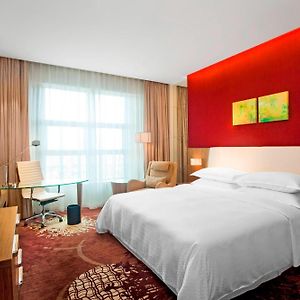Superior King Guest room 1 King